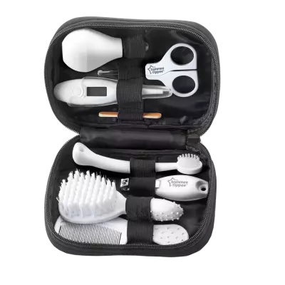 TOMMEE TIPPEE CARE & PROTECT BABY HEALTHCARE KIT
