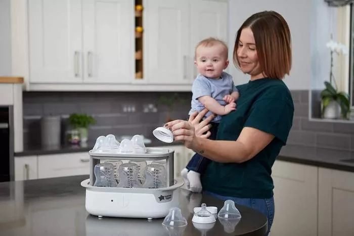 Tommee Tippee Micro-Steam Microwave Baby Bottle Sterilizer