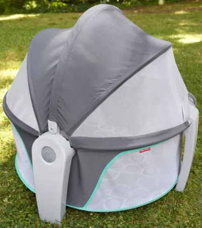 YaYaYa  On-The-Go Baby Napping Playing Bassinet.